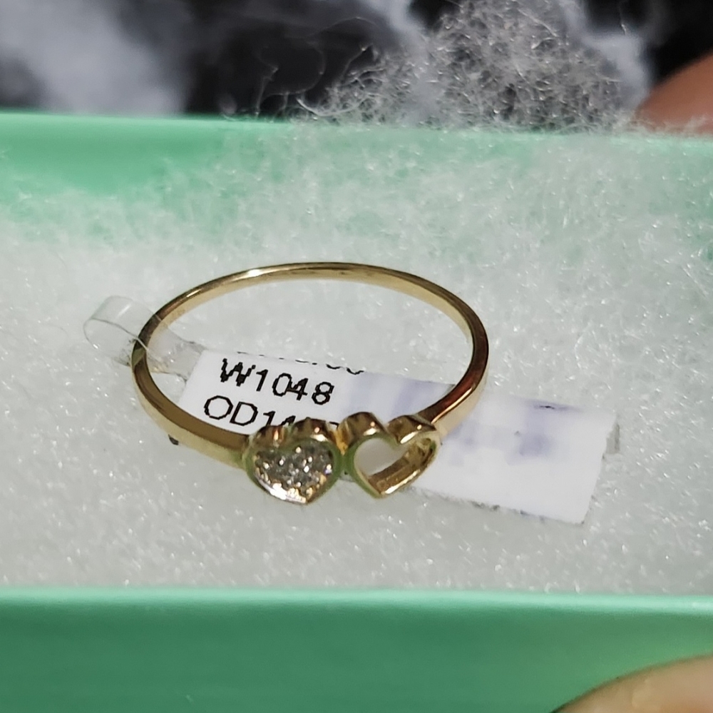 real solid gold hearts ring guaranteed newSize 6.5 New